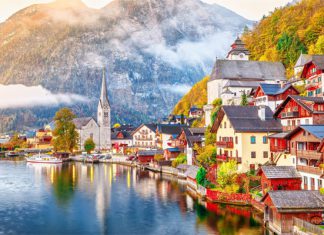 Lạc vào khung cảnh thơ mộng của thị trấn Hallstatt khi du lịch Áo